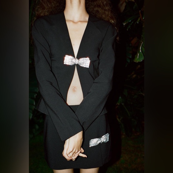 zara | black | rhinestone bow mini skirt - Picture 6 of 11